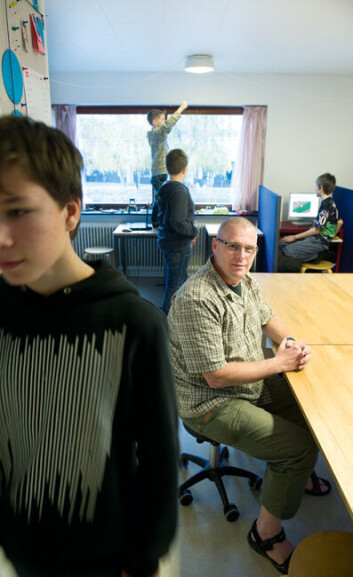 »Som barn trivedes jeg selv godt i folkeskolen. Det var nemlig før gruppearbejde og emneuger«, siger Jan Odgaard. »Som barn trivedes jeg selv godt i folkeskolen. Det var nemlig før gruppearbejde og emneuger«, siger Jan Odgaard.