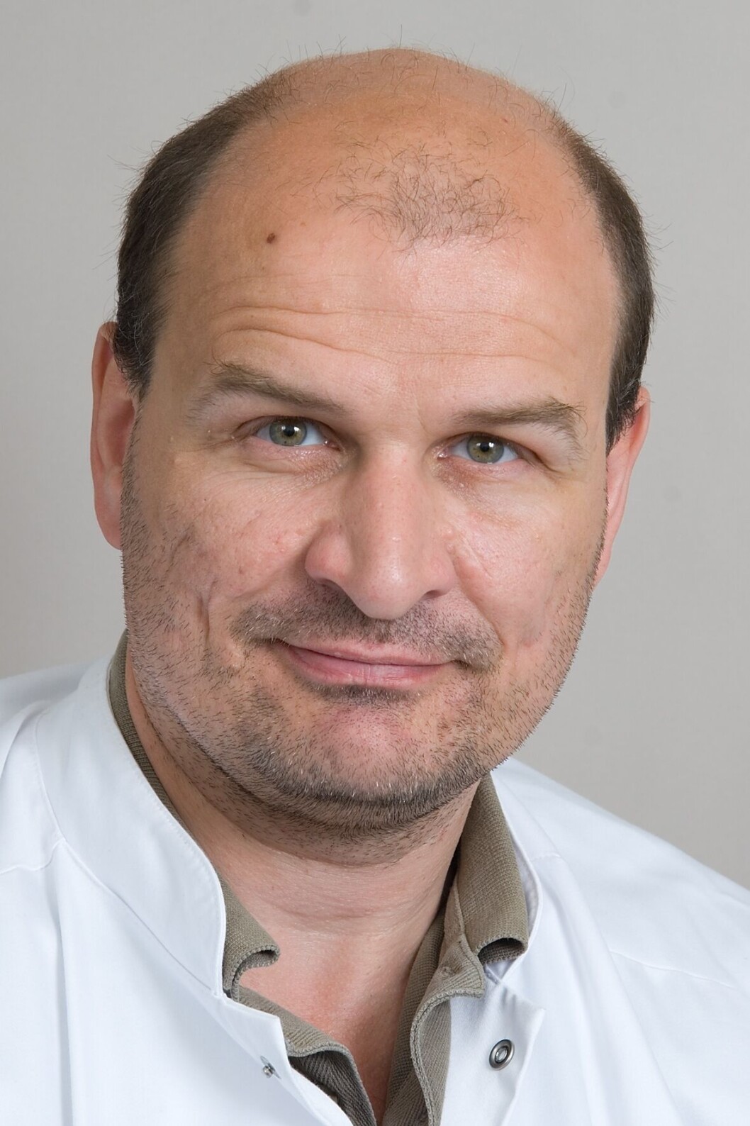 Enheden for overvægtige børn og unge på Holbæk Sygehus blev etableret i 2007. Enheden ledes af overlæge Jens-Christian Holm, som blandt andet er kendt fra tv-udsendelsen Generation XL. Enheden for overvægtige børn og unge på Holbæk Sygehus blev etableret i 2007. Enheden ledes af overlæge Jens-Christian Holm, som blandt andet er kendt fra tv-udsendelsen Generation XL.
