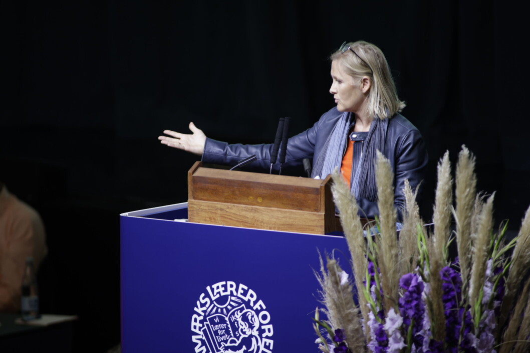 ”Vi ville gerne have en lokalaftale, hvor vi lokalt støtter, at sikre balance mellem forberedelse og undervisning. Vi nåede frem til, at en lokalaftale ikke giver mening uden at have sådan en regulering”, siger kredsformand i Høje-Taastrup Heidi Yoma Rasmussen. ”Vi ville gerne have en lokalaftale, hvor vi lokalt støtter, at sikre balance mellem forberedelse og undervisning. Vi nåede frem til, at en lokalaftale ikke giver mening uden at have sådan en regulering”, siger kredsformand i Høje-Taastrup Heidi Yoma Rasmussen.