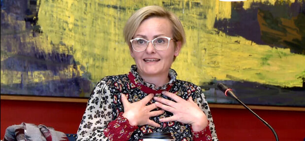 Den automatiske nedlukningsmodel skal sikre forudsigelighed, lyder det fra børne- og undervisningsminister Pernille Rosenkrantz-Theil. Den automatiske nedlukningsmodel skal sikre forudsigelighed, lyder det fra børne- og undervisningsminister Pernille Rosenkrantz-Theil.
