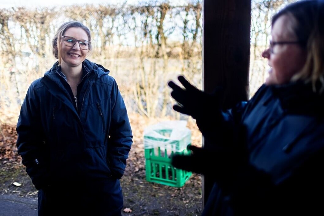 Franciska Krohn-Tøgern og Lene Damgaard Pedersen samarbejder med hinanden og med kommunens friluftsvejledere om at planlægge udeundervisningen. Franciska Krohn-Tøgern og Lene Damgaard Pedersen samarbejder med hinanden og med kommunens friluftsvejledere om at planlægge udeundervisningen.