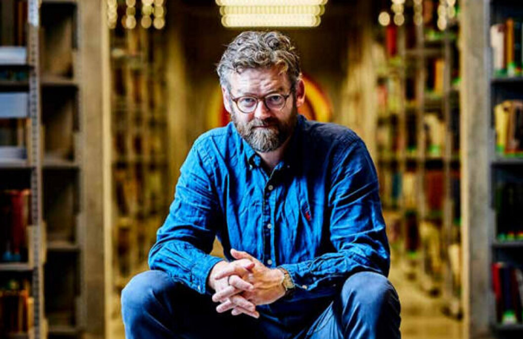 Lektor i sociologi ved Roskilde Universitet Rasmus Willig har forsket i offentligt ansattes ytringsfrihed gennem en årrække, og han mener, at der skal ny lovgivning til. Lektor i sociologi ved Roskilde Universitet Rasmus Willig har forsket i offentligt ansattes ytringsfrihed gennem en årrække, og han mener, at der skal ny lovgivning til.