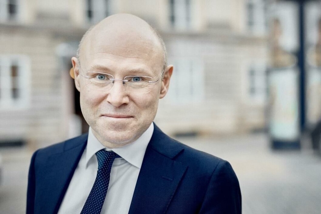 Folketingets ombudsmand Niels Fenger slår fast, at lærere har ytringsfrihed og ingen loyalitetspligt overfor arbejdsgiver. Folketingets ombudsmand Niels Fenger slår fast, at lærere har ytringsfrihed og ingen loyalitetspligt overfor arbejdsgiver.