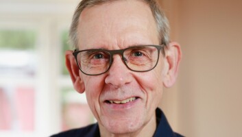 Hans-Henrik Holm har haft så stor succes med at lave bedstefarskole til sine børnebørn, at han opfordrer mange flere bedsteforældre til at gøre det samme – ud fra deres egne interesser. Om det så er lokalhistorie, træarbejde, fodbold eller fugle. Hans-Henrik Holm har haft så stor succes med at lave bedstefarskole til sine børnebørn, at han opfordrer mange flere bedsteforældre til at gøre det samme – ud fra deres egne interesser. Om det så er lokalhistorie, træarbejde, fodbold eller fugle.