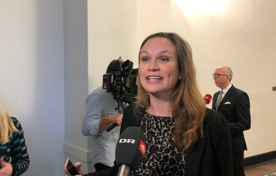 'Den her aftale går ud på både at respektere, at børnelivet er mange forskellige ting, men også at folkeskolen skal kunne fungere som samfundsinstitution', sagde en glad undervisningsminister tidligere i dag.