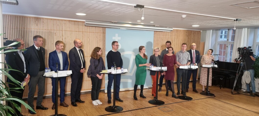 Erstatningen for de nationale test blev præsenteret i oktober i år. Nu er en række pædagogiske eksperter kritiseret oplægget til en ny testform. Erstatningen for de nationale test blev præsenteret i oktober i år. Nu er en række pædagogiske eksperter kritiseret oplægget til en ny testform.