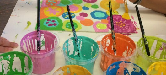 Billedkunstens dag på Holbergskolen fik knald på farverne