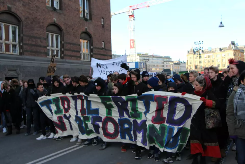 Den demokratiske debat tager nye udtryksformer som #MeToo-kampagnen og klimademonstrationer i disse år. Men selv hvad angår aktivisme er danske unge mindre engagerede end deres jævnaldrende i andre lande.