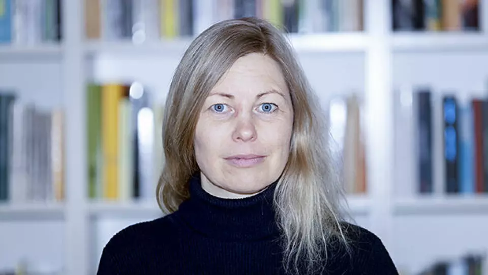 Kristiane Hauer er cand.mag. i dansk og kunsthistorie og forsker i læsning og fordybelse. I sin ph.d. har hun fulgt litteraturforløb i tre 8.-klasser.