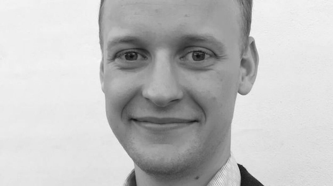 Det er både fagligt og socialt vigtigt, at lektionen kommer godt i gang, siger Emil Back. Det er både fagligt og socialt vigtigt, at lektionen kommer godt i gang, siger Emil Back.
