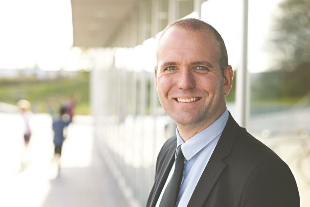 ”Jeg deler ministerens bekymring om, at nogle få leverandører er meget dominerende på området. Men jeg vil mene, at det snarere er leverandørerne, der har været dygtige til at drive forretning, end at det er kommunernes skyld”, lyder det fra KL’s Børne- og Undervisningsudvalg Thomas Gyldal Petersen . ”Jeg deler ministerens bekymring om, at nogle få leverandører er meget dominerende på området. Men jeg vil mene, at det snarere er leverandørerne, der har været dygtige til at drive forretning, end at det er kommunernes skyld”, lyder det fra KL’s Børne- og Undervisningsudvalg Thomas Gyldal Petersen .