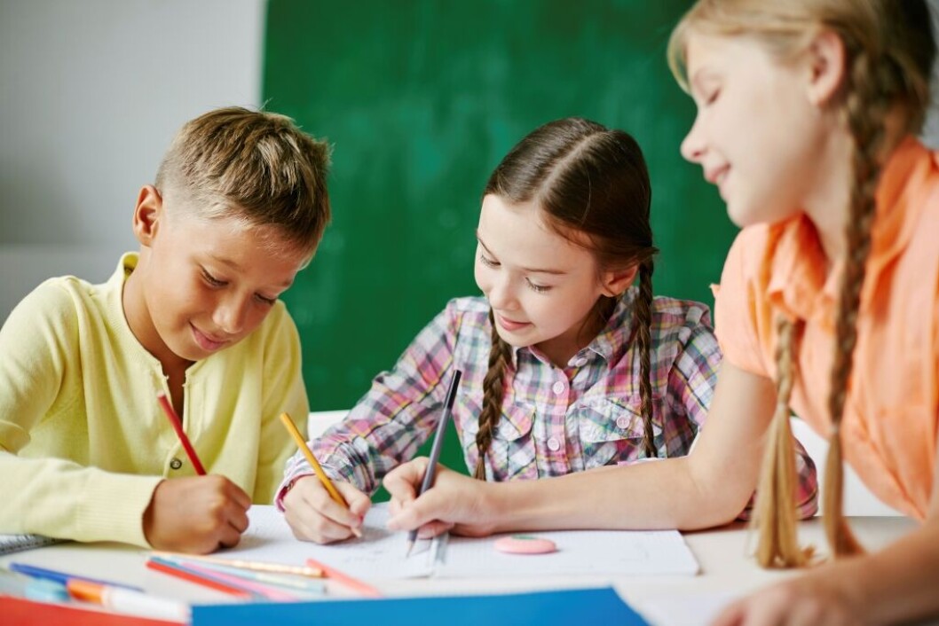 Både i København, Viborg og Kalundborg fik skolelederne i går grønt lys til selv at kortere i skoleskemaet. Både i København, Viborg og Kalundborg fik skolelederne i går grønt lys til selv at kortere i skoleskemaet.