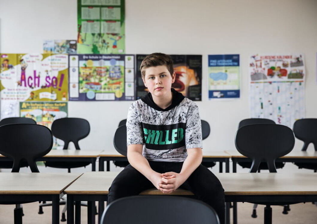 Marcus har et reduceret skema i skolen og et nødskema til hjemmebrug de dage, hvor han ikke kommer i skole. Marcus har et reduceret skema i skolen og et nødskema til hjemmebrug de dage, hvor han ikke kommer i skole.