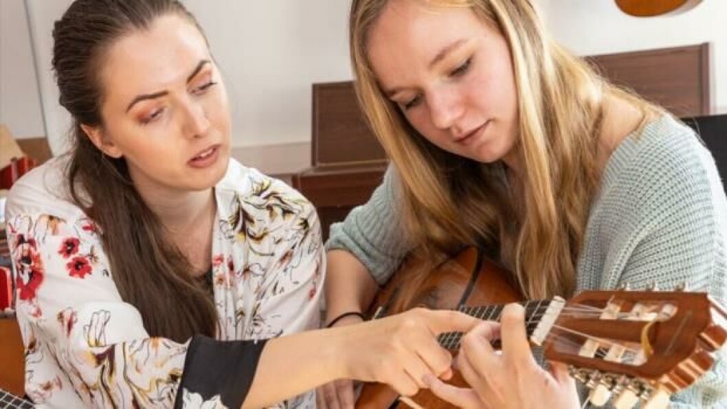 Billedet er fra analyserapporten ’Musikuddannelse i Region Midtjylland’. Rapporten peger på, at mangel på faguddannede lærere truer kvaliteten i musikfaget. Billedet er fra analyserapporten ’Musikuddannelse i Region Midtjylland’. Rapporten peger på, at mangel på faguddannede lærere truer kvaliteten i musikfaget.
