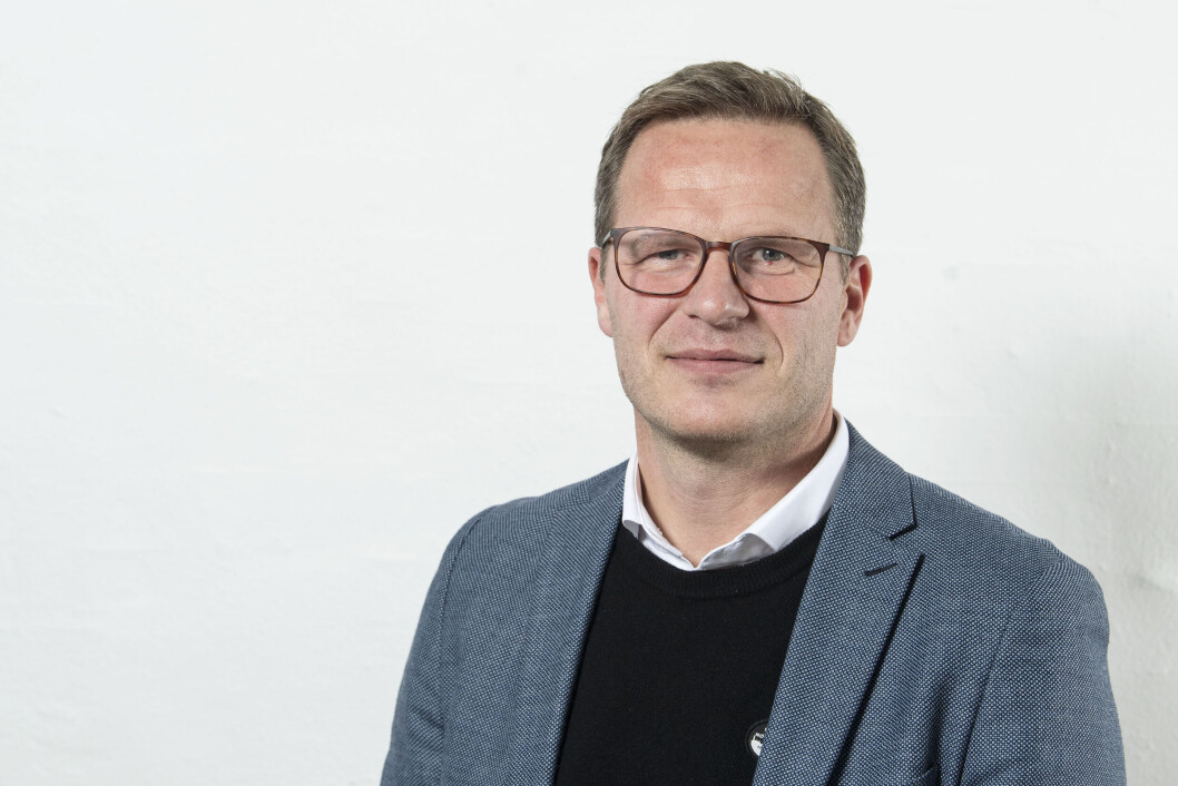 Professionel Læringsledelse, der gennemføres i Aalborg Kommune i samarbejde med ValueEd, anført af den norske professor Johan From, og med støtte fra A.P. Møller Fonden, tager i modsætning til andre ledelsesuddannelser afsæt i den enkelte leders skole, skriver Jacob Ryttersgaard. Professionel Læringsledelse, der gennemføres i Aalborg Kommune i samarbejde med ValueEd, anført af den norske professor Johan From, og med støtte fra A.P. Møller Fonden, tager i modsætning til andre ledelsesuddannelser afsæt i den enkelte leders skole, skriver Jacob Ryttersgaard.