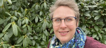 Social- og sundhedsassistent debuterer som forfatter med noveller fra plejehjem
