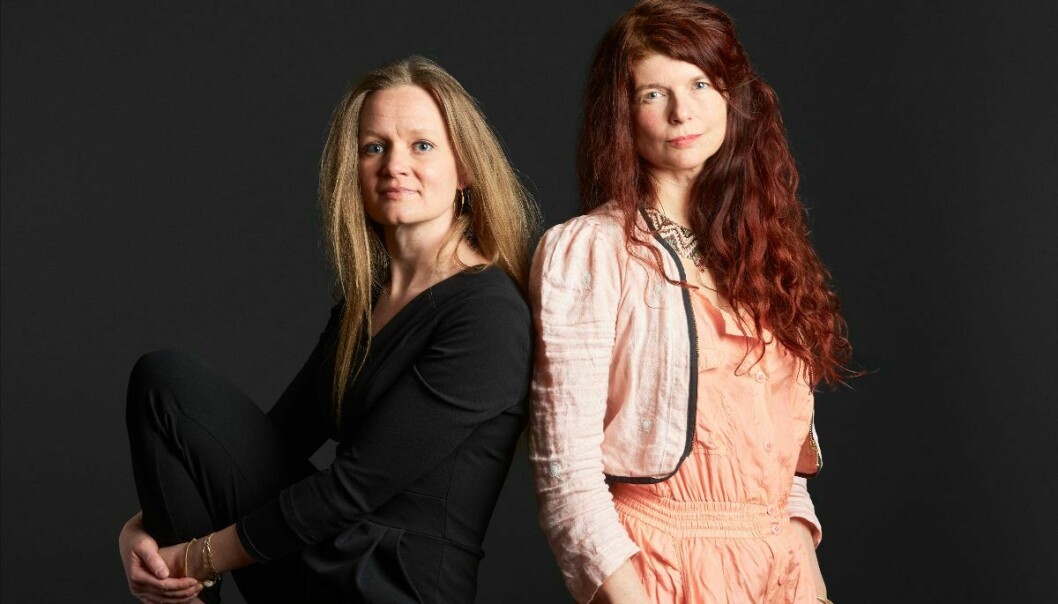 Tina Sakura og Signe Kjær, som i år modtog henholdsvi Kulturministeriets forfatterpris og illustratorpris for bogen 