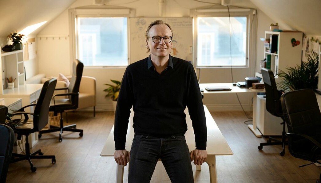 Med højst otte elever i klassen er man som lærer meget tæt på sine elever, og det trives Niels Agerskov godt med. Med højst otte elever i klassen er man som lærer meget tæt på sine elever, og det trives Niels Agerskov godt med.