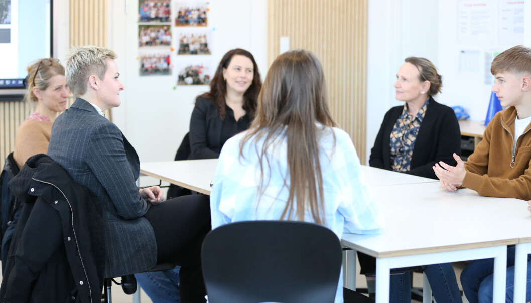 Fredag var børne- og undervisningsministeren på besøg på Amager Fælles Skole, og her faldt snakken bl.a. på skolernes nye mulighed Fredag var børne- og undervisningsministeren på besøg på Amager Fælles Skole, og her faldt snakken bl.a. på skolernes nye mulighed