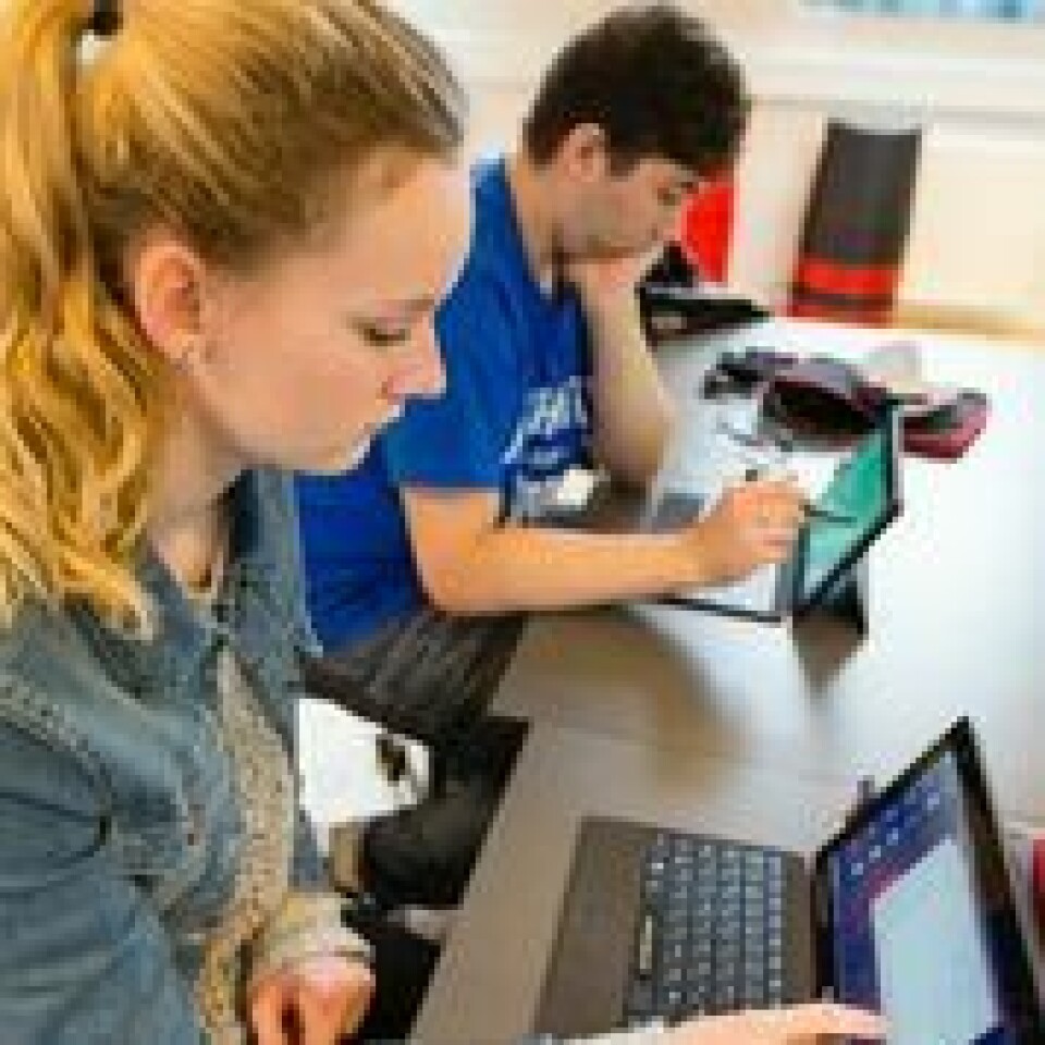 Stærkt ordblinde elever bliver bedre til at læse med både it-teknologi og deres øjne, når de har haft et halvandet år langt forløb på Kompetencecenter for Læsning i Aarhus.