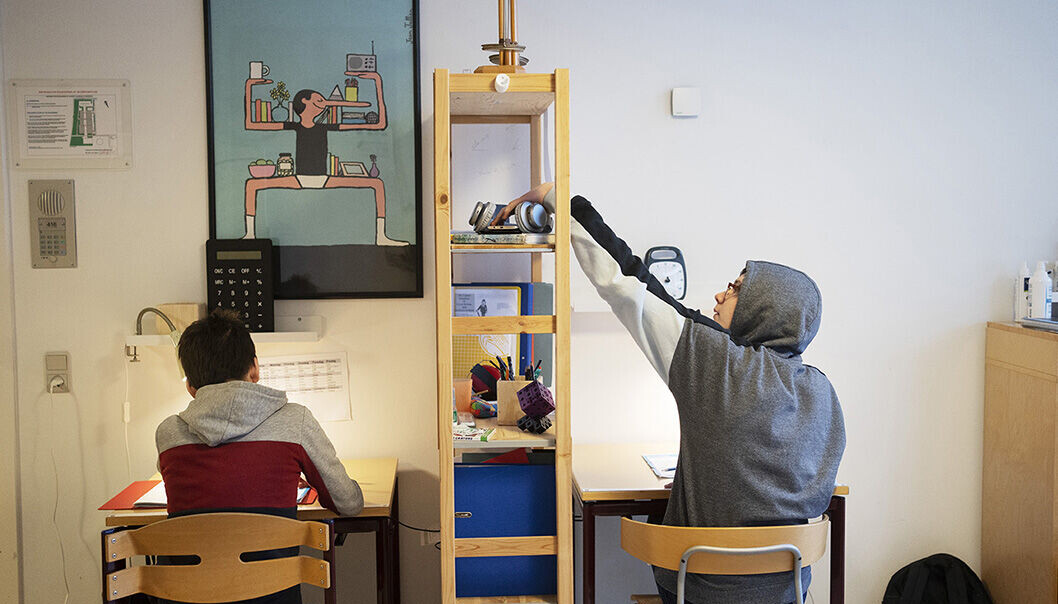 Nogle af eleverne i klassen har brug for at kunne sidde for sig selv og arbejde uforstyrret i løbet af skoledagen. Nogle af eleverne i klassen har brug for at kunne sidde for sig selv og arbejde uforstyrret i løbet af skoledagen.