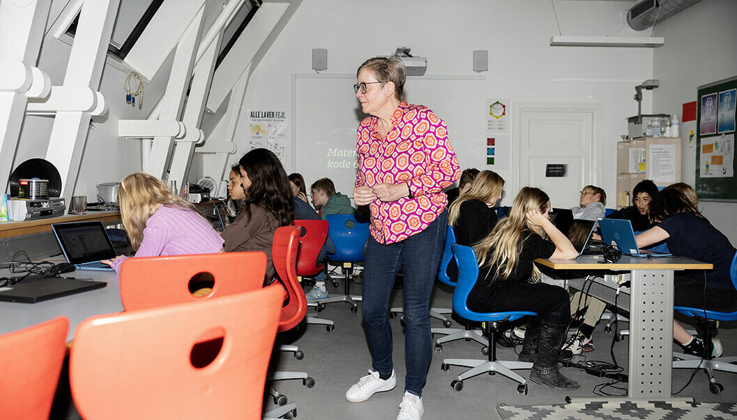 Matematikvejleder Lis Zacho ser så store perspektiver i teknologiforståelse, at hun har omdannet skolens computerlokale til teknologiforståelseslokale.
