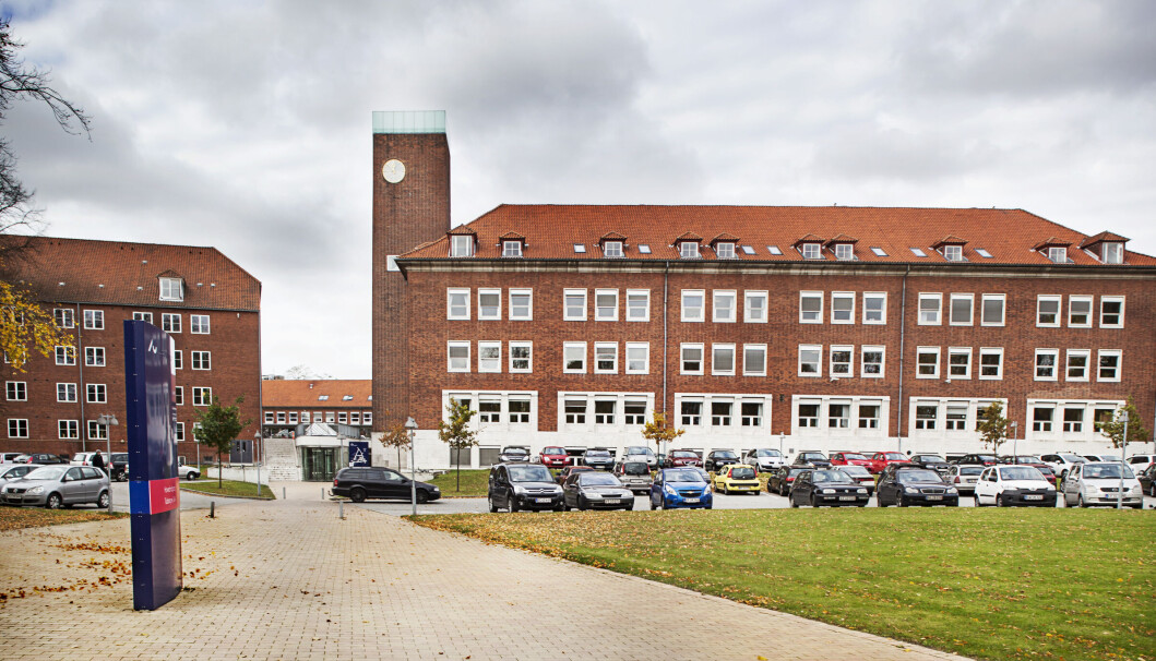 DPU står over for en stor sparerunde og må reducere lønudgifter med, hvad der svarer til 22 stillinger DPU står over for en stor sparerunde og må reducere lønudgifter med, hvad der svarer til 22 stillinger