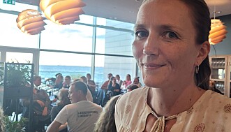 "Vi støtter ikke børnene rigtigt, hvis vi ikke også støtter dem i den teknologiske udvikling", siger Christel Rasmussen fra Langeskov Skole, der advarede imod, at man glemmer teknologiforståelsen og gør bæredygtighed til at spørgsmål om at være i naturen og lave mad over bål. "Vi støtter ikke børnene rigtigt, hvis vi ikke også støtter dem i den teknologiske udvikling", siger Christel Rasmussen fra Langeskov Skole, der advarede imod, at man glemmer teknologiforståelsen og gør bæredygtighed til at spørgsmål om at være i naturen og lave mad over bål.