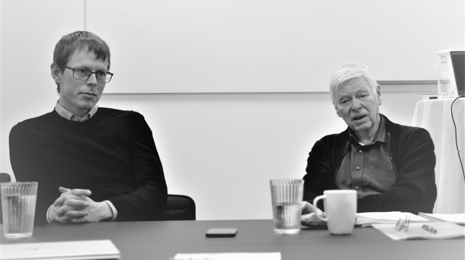 Rasmus Landersø (tv.) og Svend Kreiner (th.) mødtes i foråret for at diskutere under hvilke omstændigheder man kan bruge nationale testdata til forskning. Dengang nåede de ikke til enighed.