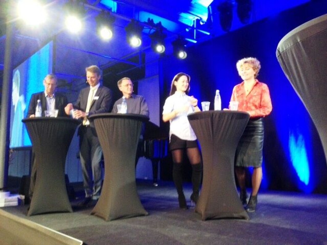 Fra venstre Flemming Olsen, Claus Hjortdal, Anders Bondo Christensen, Anna Mee Allerslev og Christine Antorini. Fra venstre Flemming Olsen, Claus Hjortdal, Anders Bondo Christensen, Anna Mee Allerslev og Christine Antorini.