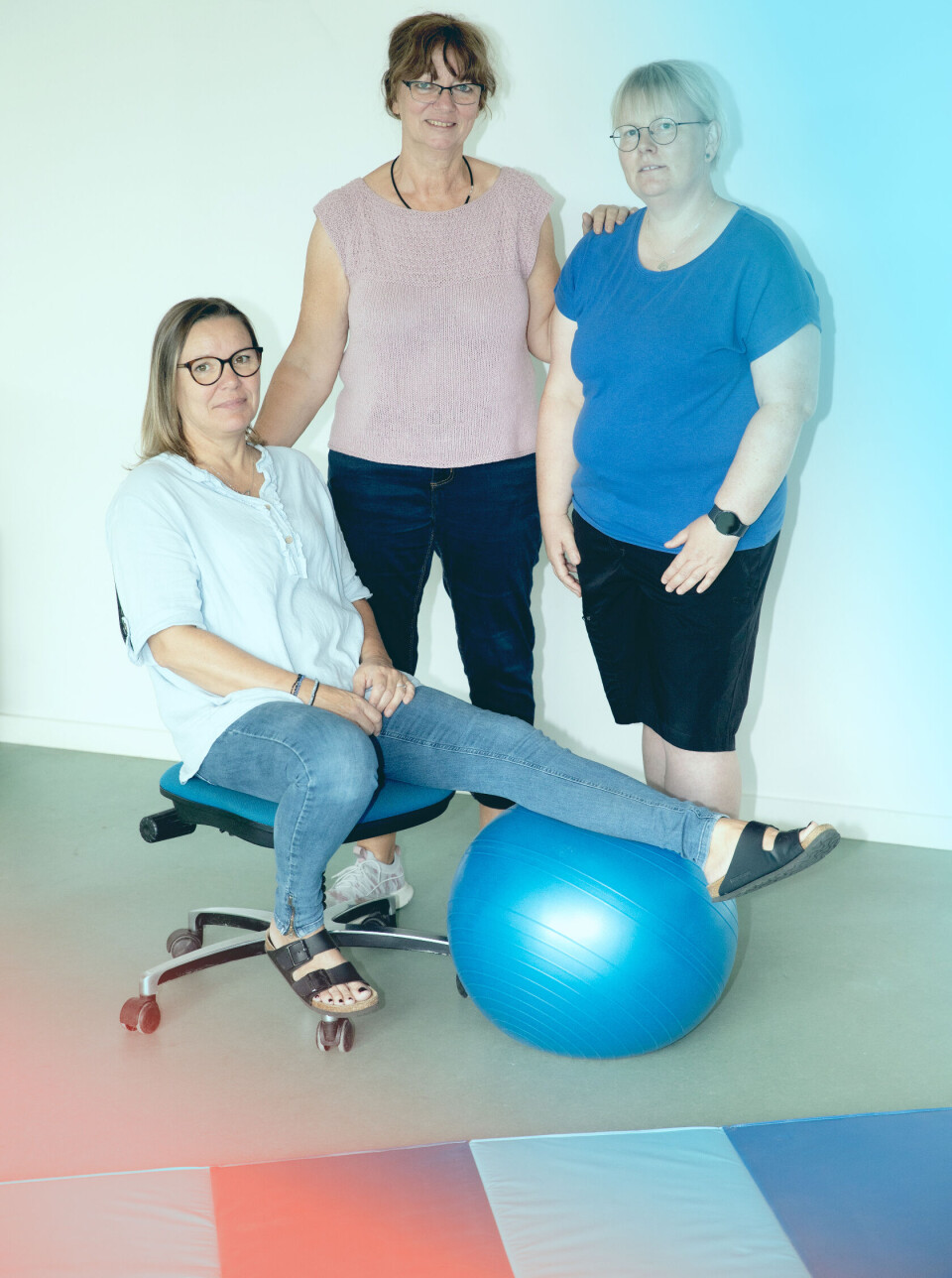 Pædagog Susan Gregersen, lærer Jytte Aagaard og pædagog
Mette Grauslund har alle fået undervisning i, hvordan de arbejder
med low arousal-tilgangen.