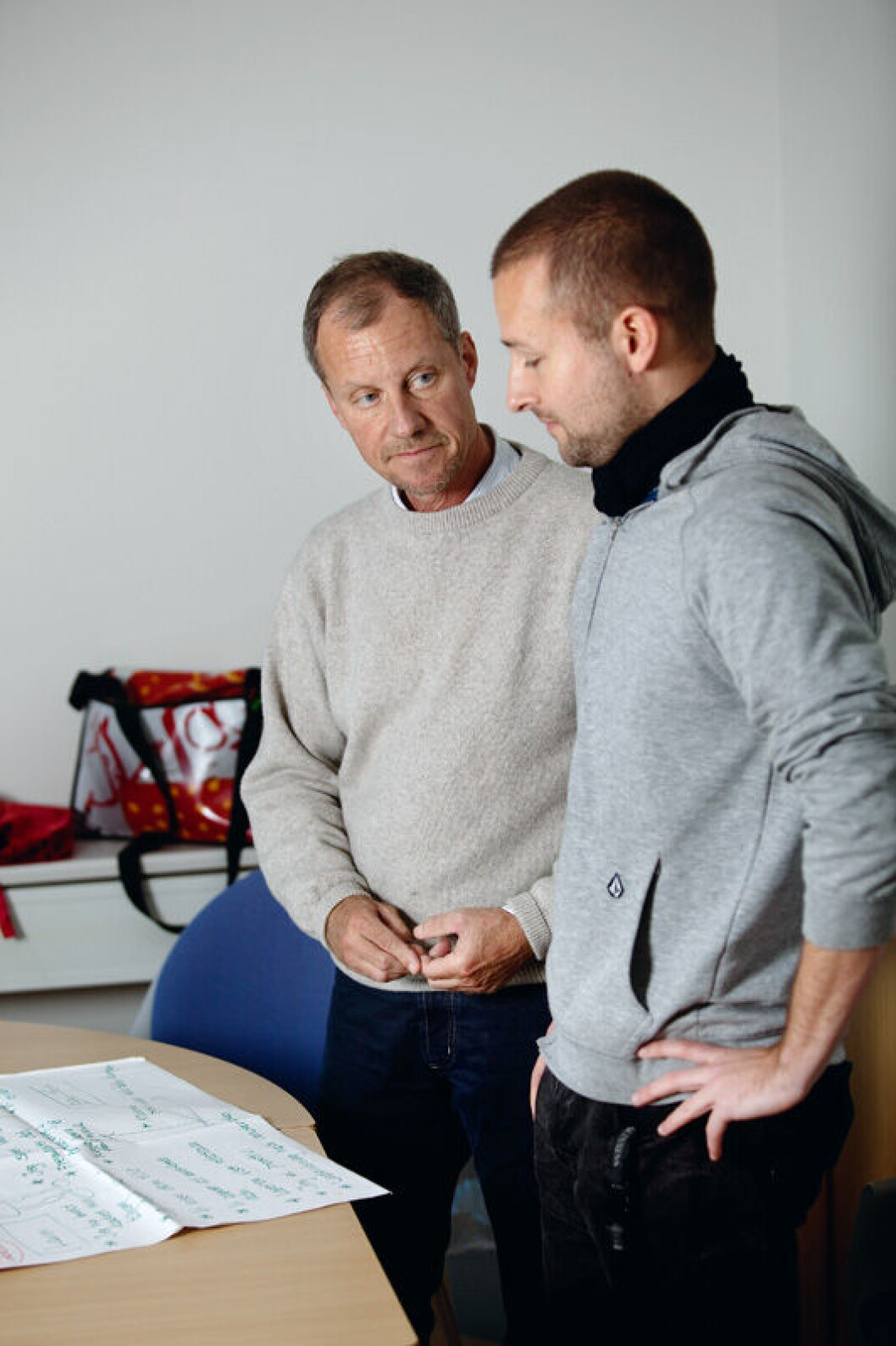 »Jeg prøvede på den blide og den hårde måde. Jeg talte med kolleger, leder og psykolog, men intet hjalp«, fortæller Torsten Dahlberg. »Jeg prøvede på den blide og den hårde måde. Jeg talte med kolleger, leder og psykolog, men intet hjalp«, fortæller Torsten Dahlberg.