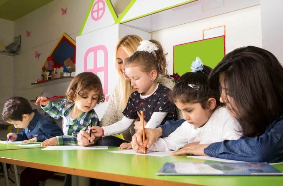 Nu skal børn i Høje-Taastrup sige farvel til daginstitutionen allerede 1. april, før de skal i børnehaveklasse. Det kan få flere forældre til at søge om at udskyde skolestarten, tror lærerkredsformanden.