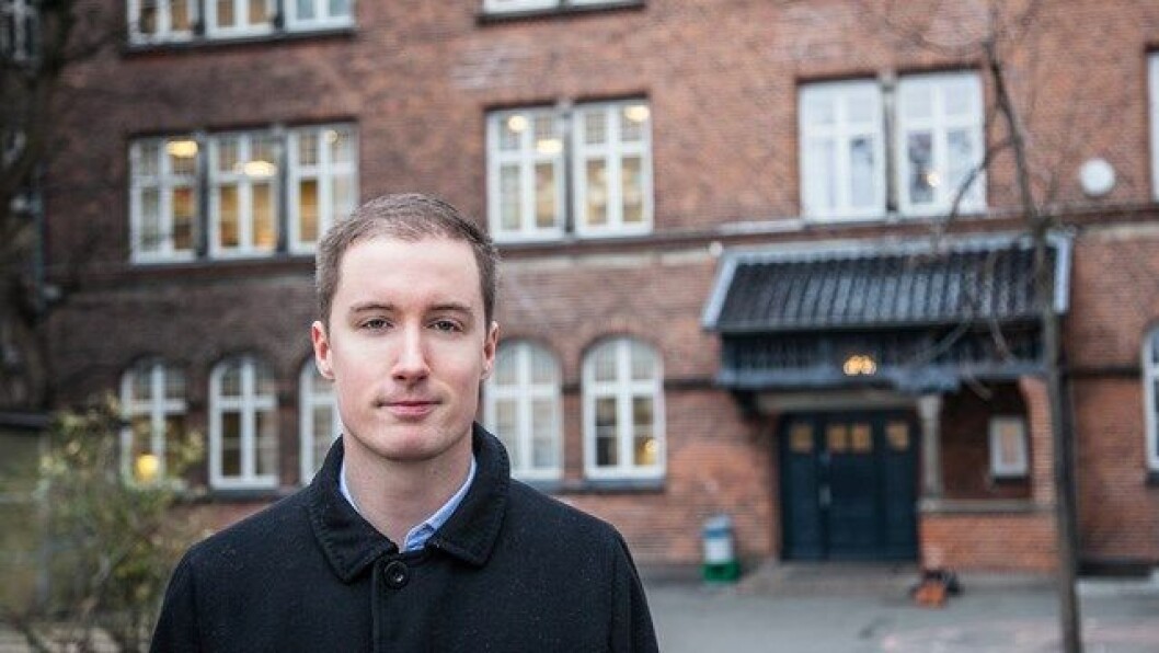 ”I bekendtgørelsen står der læringsmål, jeg ved ikke hvor mange gange. På den måde tvinger man de lærerstuderende til at arbejde med læringsmål. Det skal vi have slået ihjel, og derfor foreslår, at det bliver skrevet helt ud af bekendtgørelsen”, siger SF's Jacob Mark. ”I bekendtgørelsen står der læringsmål, jeg ved ikke hvor mange gange. På den måde tvinger man de lærerstuderende til at arbejde med læringsmål. Det skal vi have slået ihjel, og derfor foreslår, at det bliver skrevet helt ud af bekendtgørelsen”, siger SF's Jacob Mark.