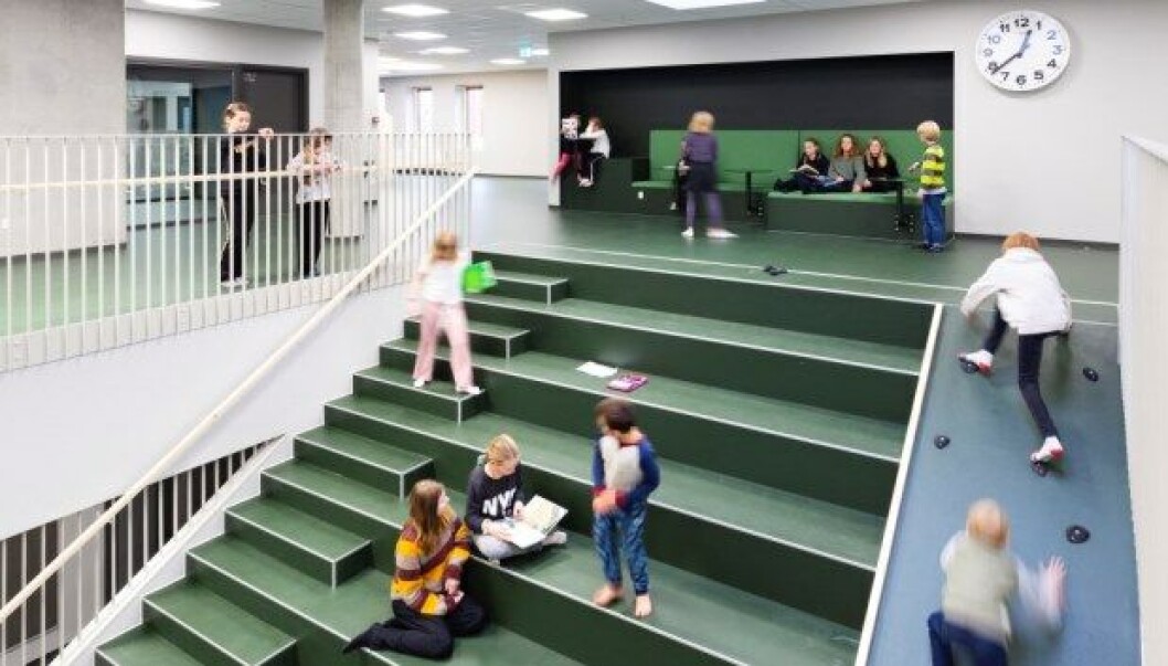 Der er i begrundelsen for at Lindebjergskolen har vundet årets skolebyggeri lagt vægt på, at bevægelse er en del af skolens DNA. Der er i begrundelsen for at Lindebjergskolen har vundet årets skolebyggeri lagt vægt på, at bevægelse er en del af skolens DNA.