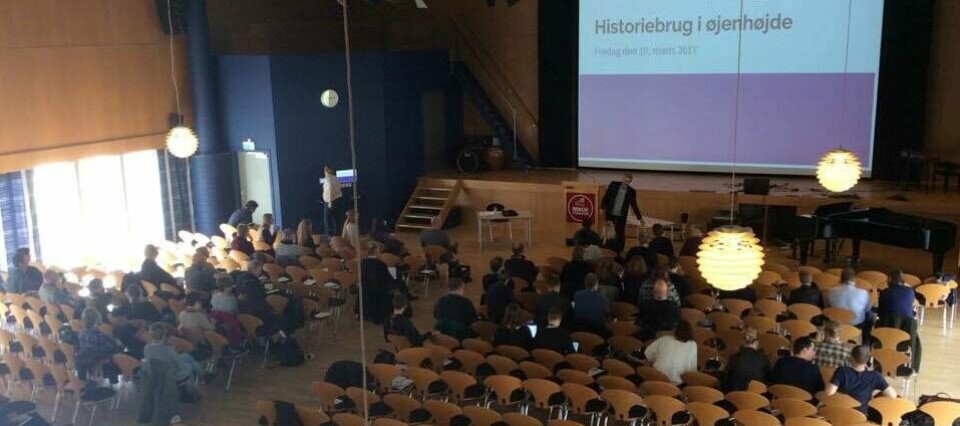 75 historiefaglærere var mødt op til konferencen 'historiebrug i øjenhøjde', som blev holdt i Rødkilde Gymnasium i Vejle. Foto: Mikkel Medom