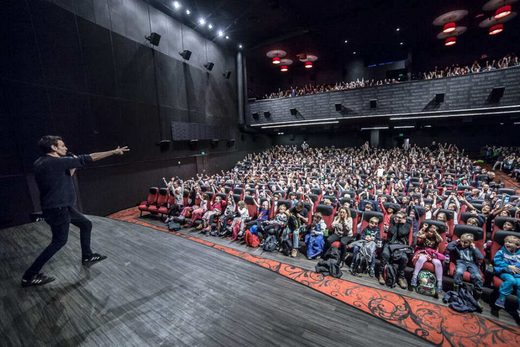 Filmfestivalen finder sted i perioden 21. september til 4. oktober. Filmfestivalen finder sted i perioden 21. september til 4. oktober.