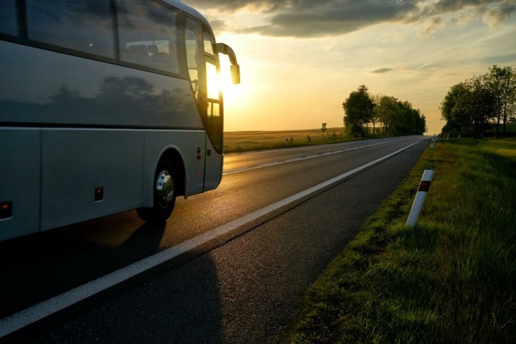 Bussen har afgang fra Fredericia kl. 9.15 på fredag og ankommer efter tre skolebesøg efter planen til Billund kl. 15.35. Bussen har afgang fra Fredericia kl. 9.15 på fredag og ankommer efter tre skolebesøg efter planen til Billund kl. 15.35.
