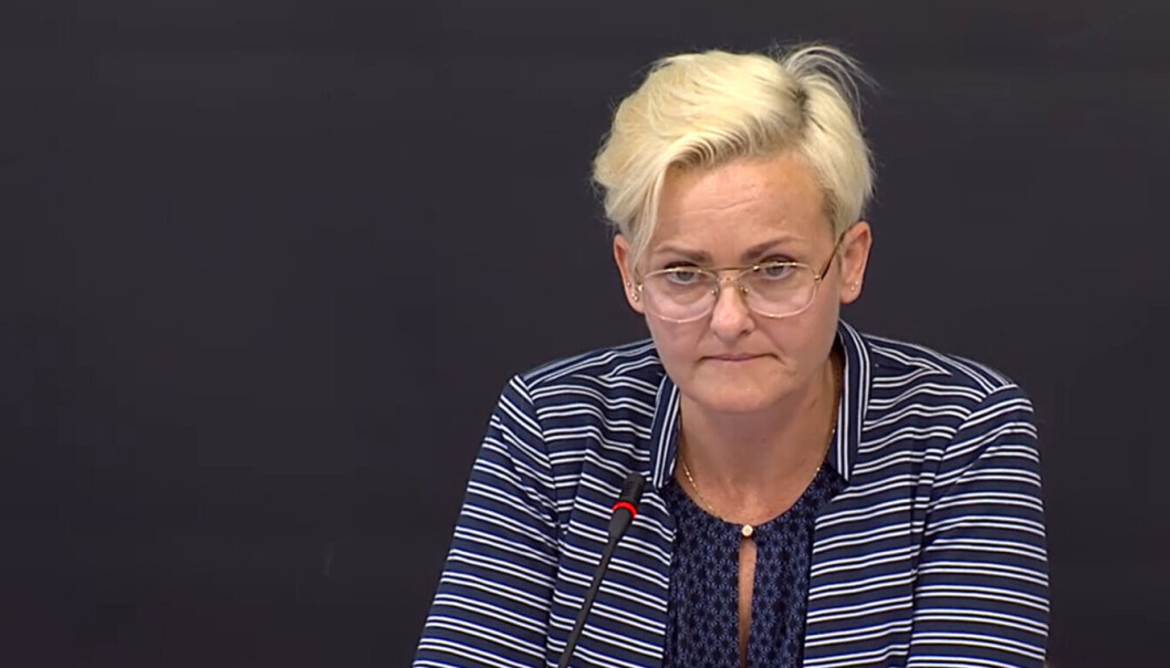 Pernille Rosenkrantz-Theil lancerede ideen om et forsøg med karakterer for arbejdsindsats op til forhandlingerne om et nyt test- og evalueringssystem i august sidste år.. Pernille Rosenkrantz-Theil lancerede ideen om et forsøg med karakterer for arbejdsindsats op til forhandlingerne om et nyt test- og evalueringssystem i august sidste år..