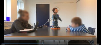 Robot lærer elev med autisme om følelser og sociale relationer