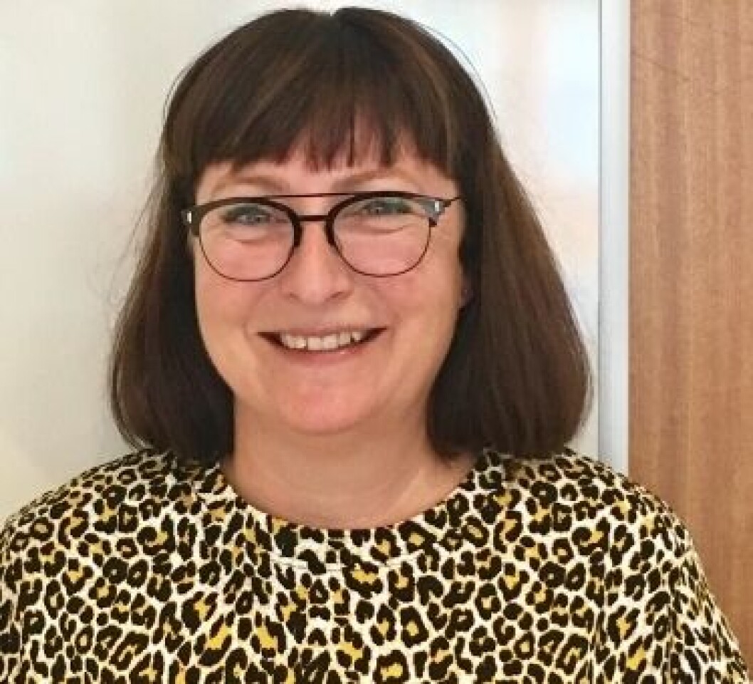 ”Jeg er efter opholdet blevet bedre til at tænke digitale læremidler ind i undervisningen. Jeg tænker i dag på apps som et helt oplagt værktøj, der supplerer den almindelige undervisning rigtig godt, og jeg kan tydeligt mærke en positiv forskel i den undervisning, hvor det digitale inddrages”, siger engelsklærer i indskolingen, Susanne Magnussen. ”Jeg er efter opholdet blevet bedre til at tænke digitale læremidler ind i undervisningen. Jeg tænker i dag på apps som et helt oplagt værktøj, der supplerer den almindelige undervisning rigtig godt, og jeg kan tydeligt mærke en positiv forskel i den undervisning, hvor det digitale inddrages”, siger engelsklærer i indskolingen, Susanne Magnussen.