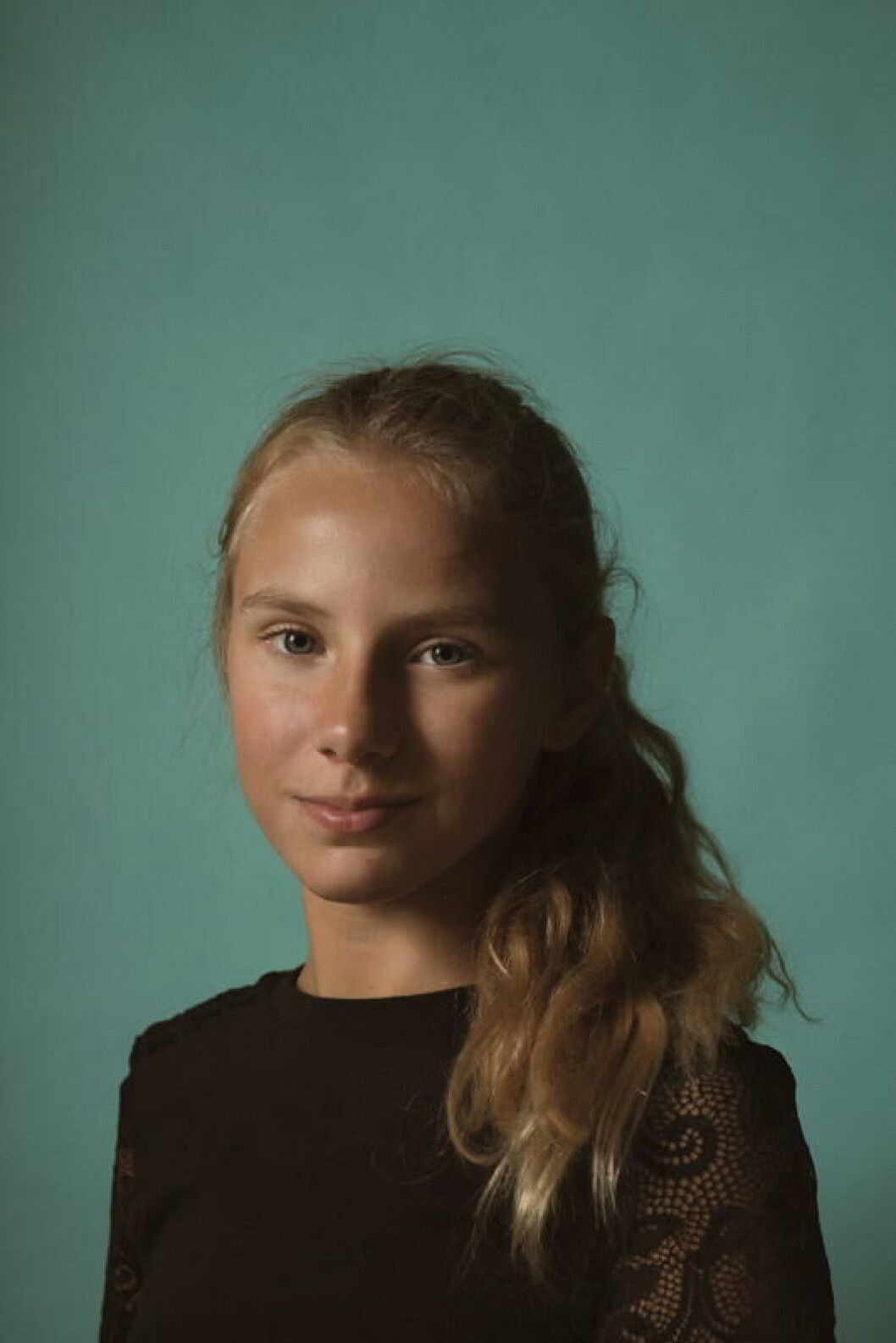 13-årige Freja sidder i et børnepanel, der rådgiver Egmont Fonden om, hvordan blandt andet skoler bliver bedre til at hjælpe børn og unge med ordblindhed. Hendes vigtigste råd er, at lærere spørger ind til det hos eleven. 13-årige Freja sidder i et børnepanel, der rådgiver Egmont Fonden om, hvordan blandt andet skoler bliver bedre til at hjælpe børn og unge med ordblindhed. Hendes vigtigste råd er, at lærere spørger ind til det hos eleven.