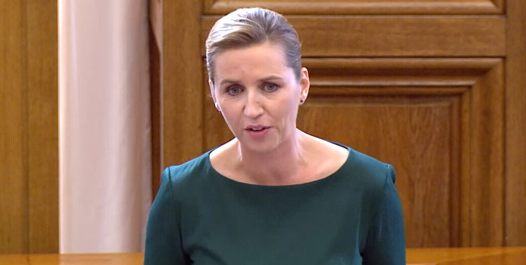 Statsministeren vil give fuldstændig frihed til folkeskolerne i Holbæk og Esbjerg. Statsministeren vil give fuldstændig frihed til folkeskolerne i Holbæk og Esbjerg.