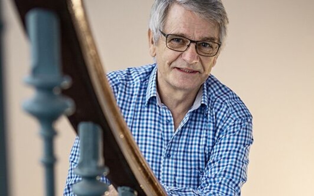 Jens Dolin mener, at vigtigheden af karakterer i dag ligger som »en sky over skolen«. Jens Dolin mener, at vigtigheden af karakterer i dag ligger som »en sky over skolen«.