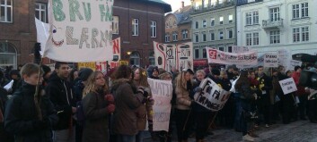 Odense-lærere demonstrerer mod fyrings-budget
