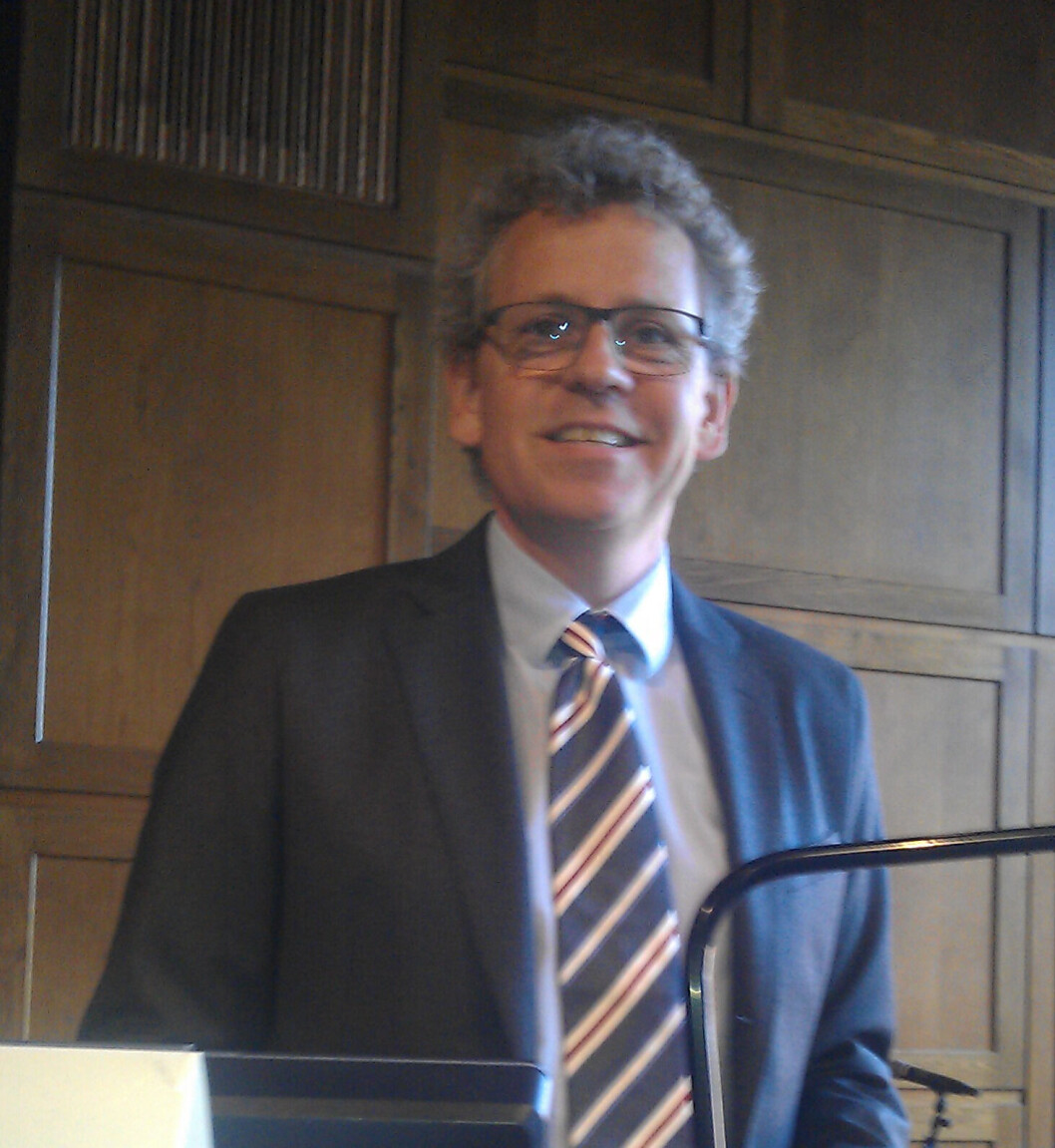 At give eleverne lyst til at lære nyt gennem hele livet er skolens vigtigste opgave i dag, mener konstitueret leder af DPU, Claus Holm. At give eleverne lyst til at lære nyt gennem hele livet er skolens vigtigste opgave i dag, mener konstitueret leder af DPU, Claus Holm.